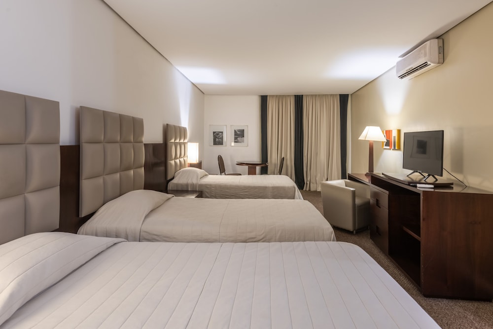 Superior Triple Room, 3 Twin Beds - Photo 1