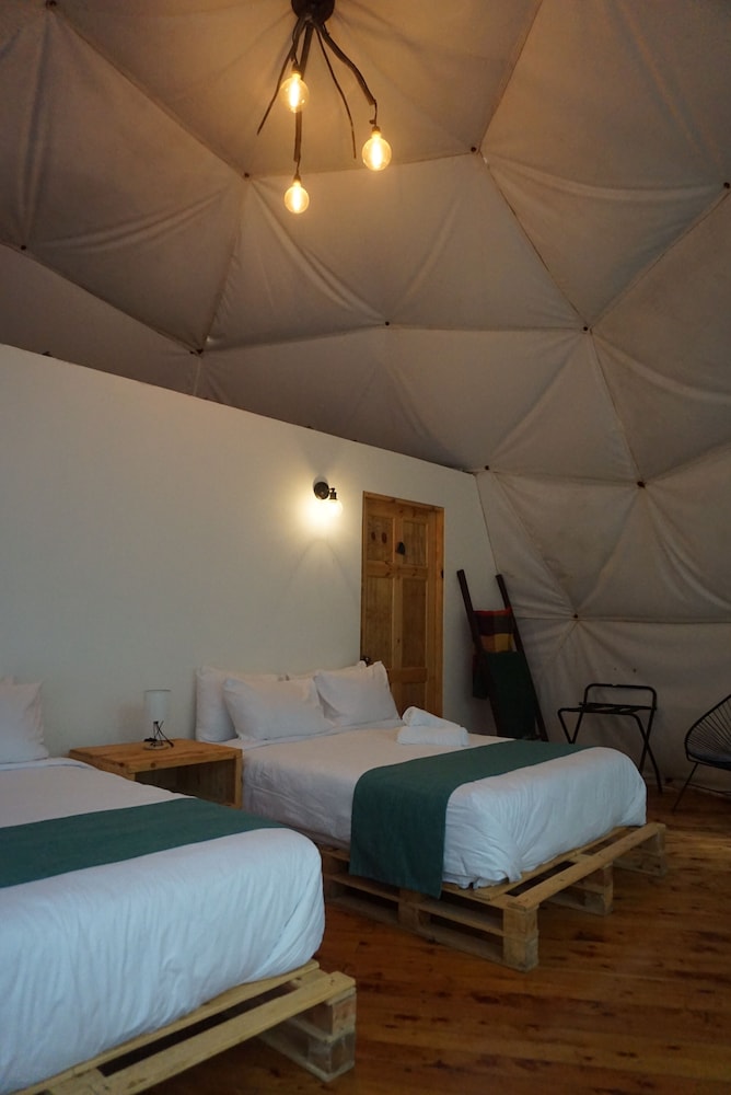 Luxury Tent, Mountain View photo 3