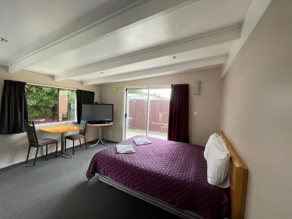 Design Loft, 1 King Bed, Non Smoking, Canal View photo 3