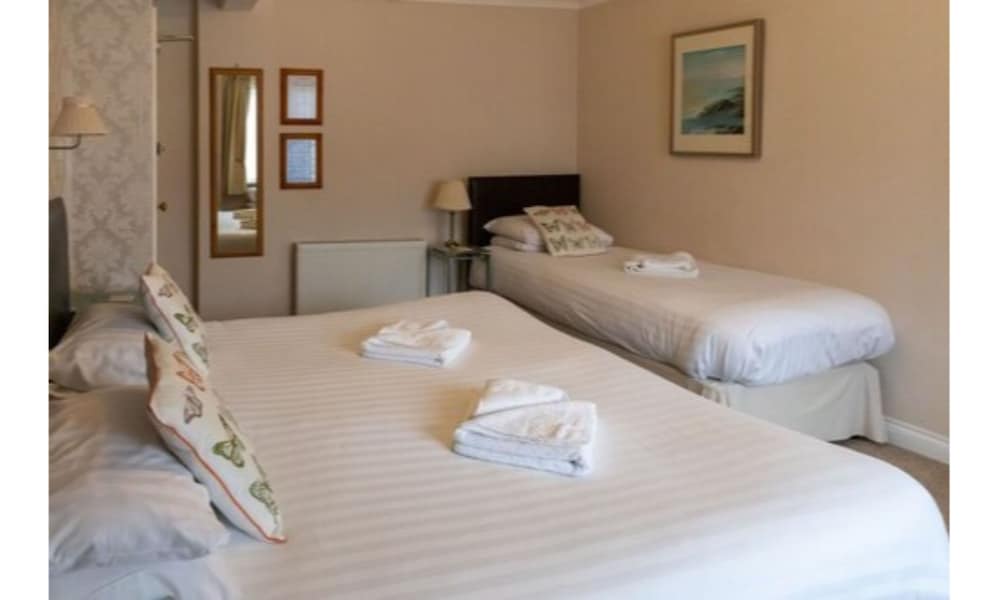 Superior Triple Room photo 3