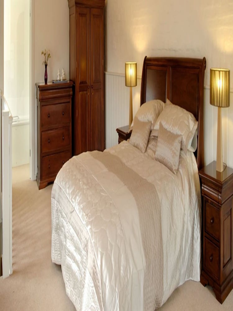 Double Room, Ensuite (Room 5, Large)