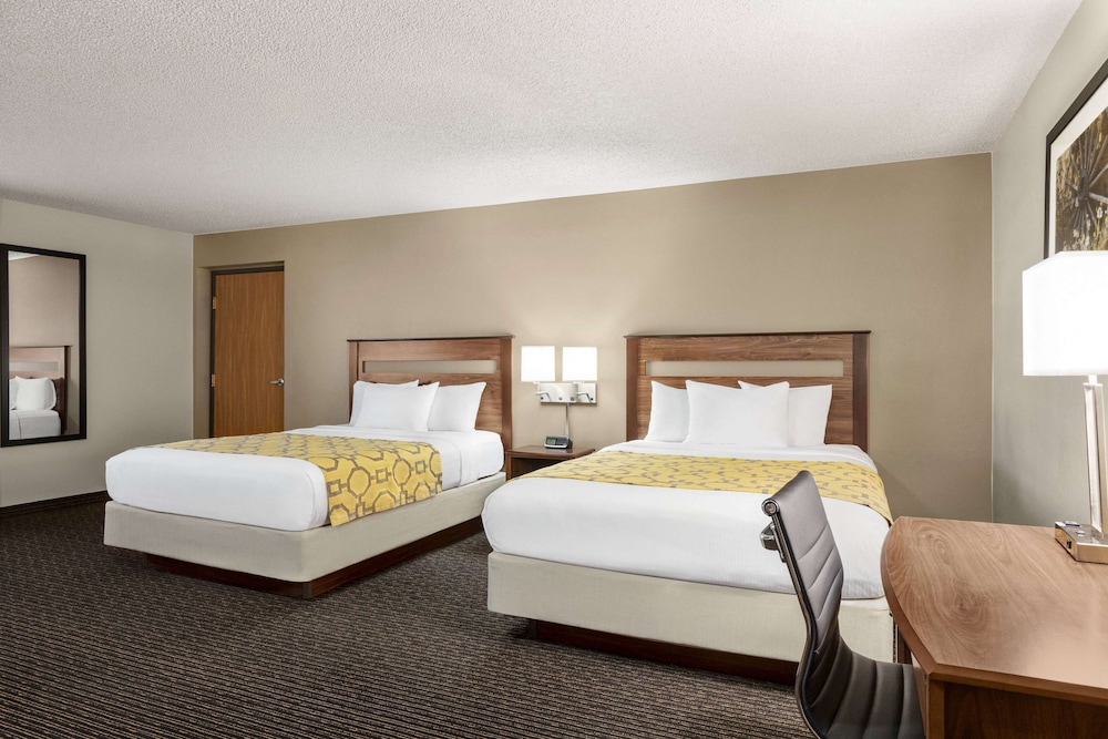 Studio Suite, 2 Queen Beds, Non Smoking - Photo 1
