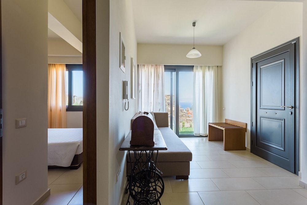 Apartment, Shared Pool  (Spermo) photo 3