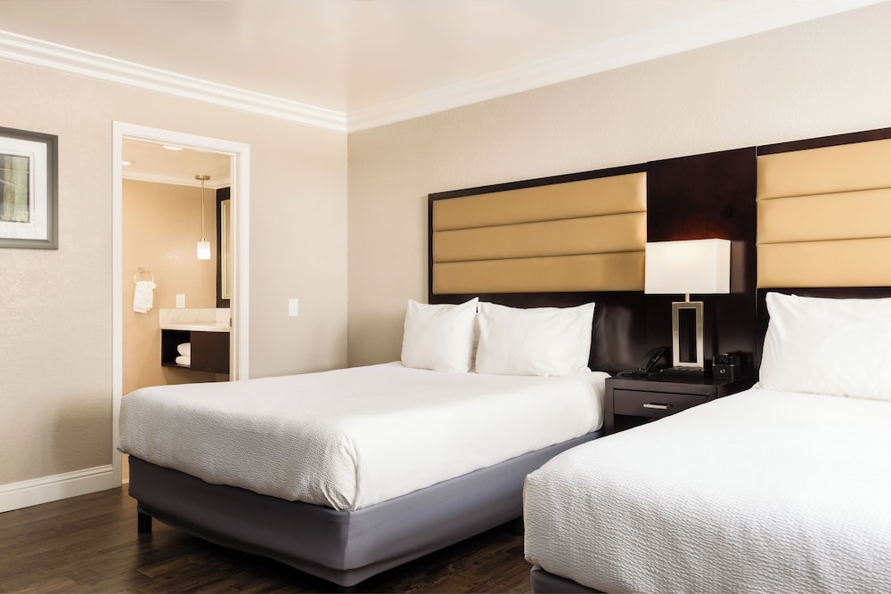 Deluxe Double or Twin Room, 2 Queen Beds, Non Smoking - Photo 2