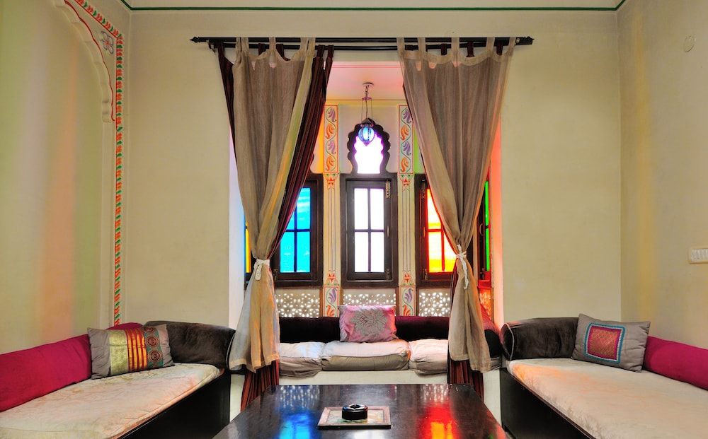 Deluxe Room - Photo 3