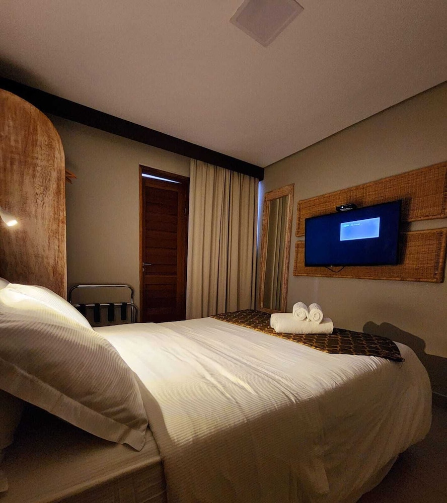 Master suite photo 1