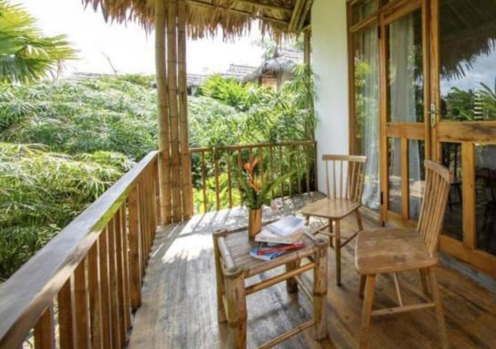 Deluxe Bungalow photo 3