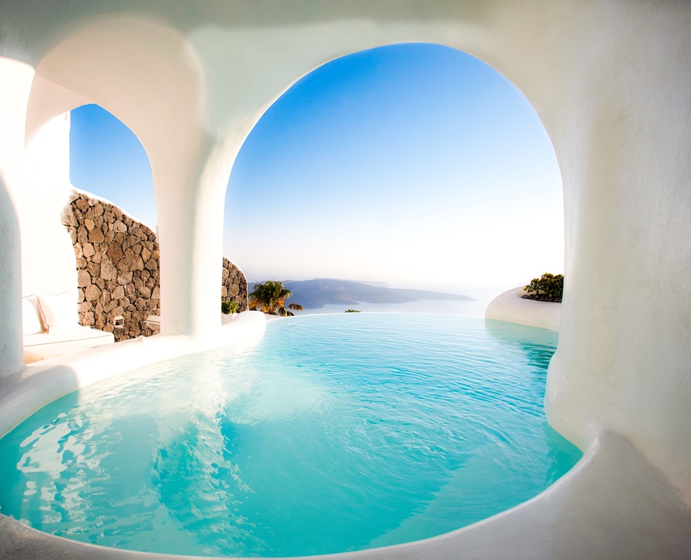 Exclusive Suite, Private Pool ( Infinity Suite ) - Photo 2