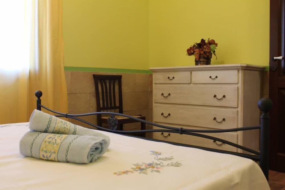 Double or Twin Room photo 3