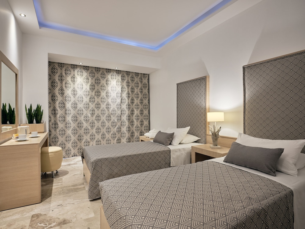 Superior Room, Garden View