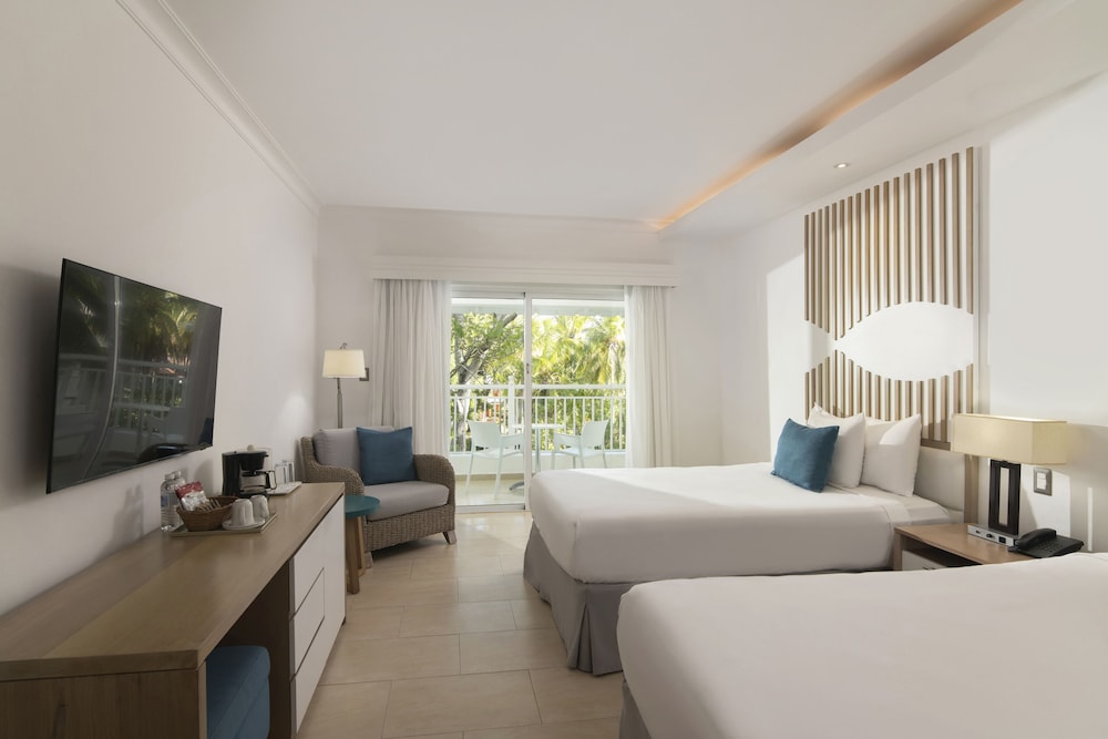 Premium Room, 2 Double Beds, Garden View - Photo 2
