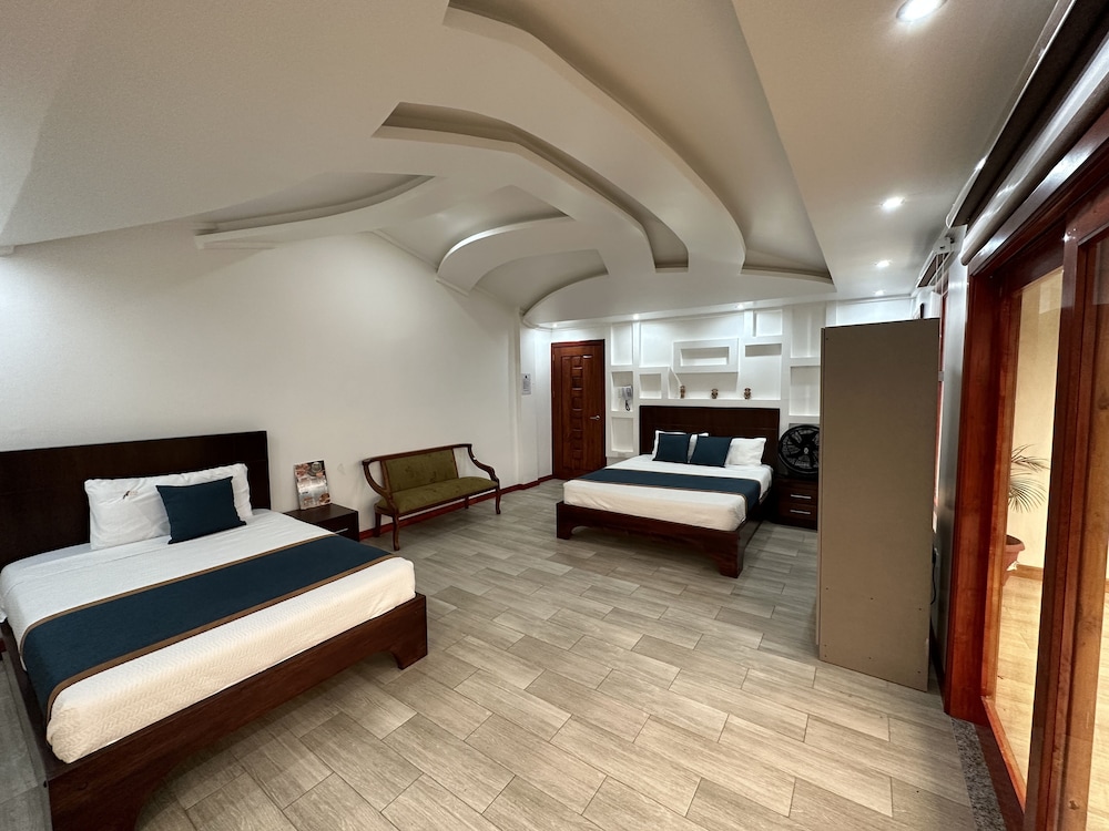 Comfort Suite photo 2