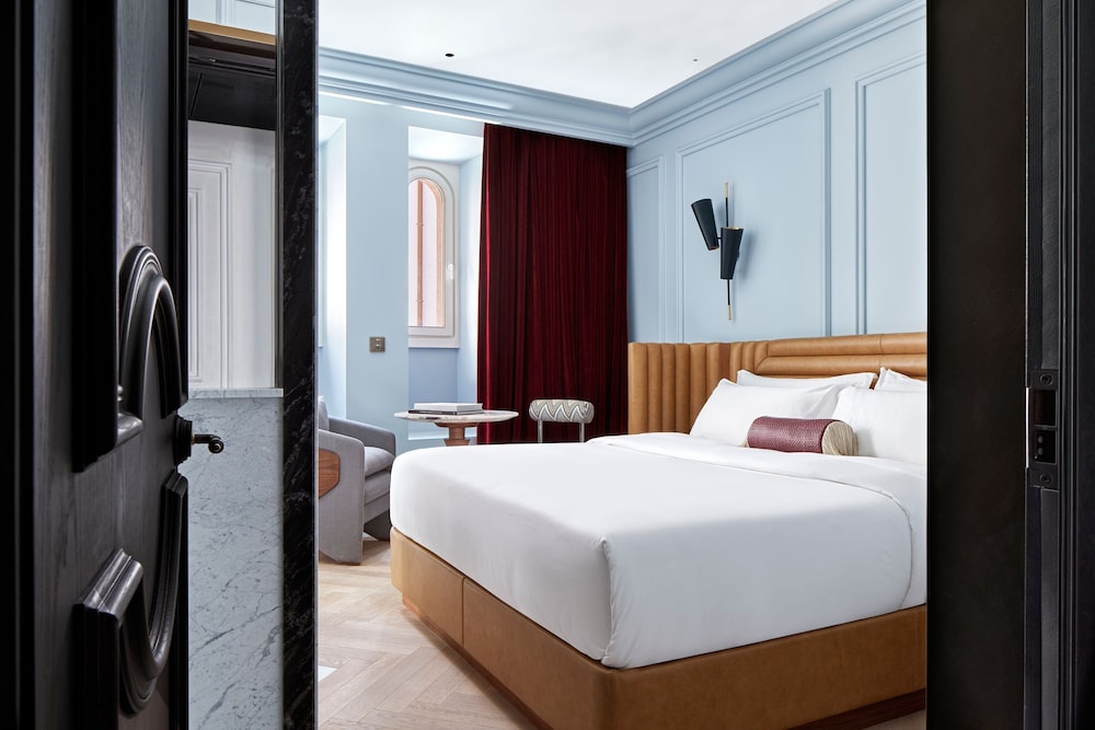 Superior Room, 1 King Bed (View, Urban)
