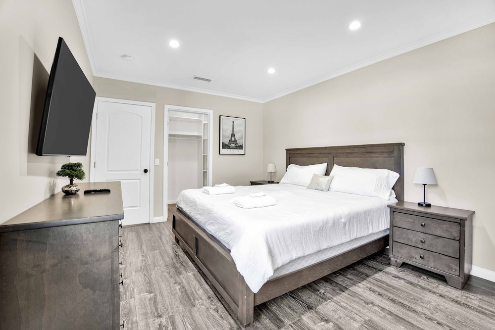 House (3 Bedrooms)