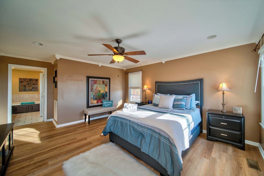 House, Multiple Beds, Patio, Mountain View (Sunset View) photo 1