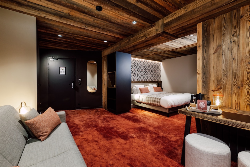 Traditional Suite photo 1