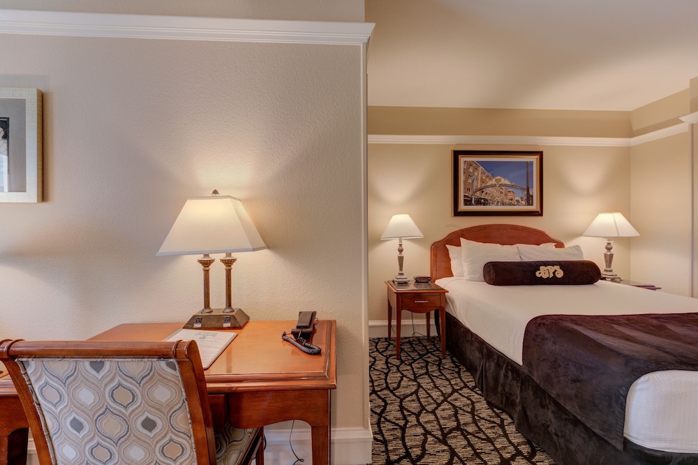 Business Room - Photo 6