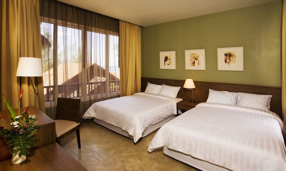 Family Suite, 2 Double Beds, Garden View