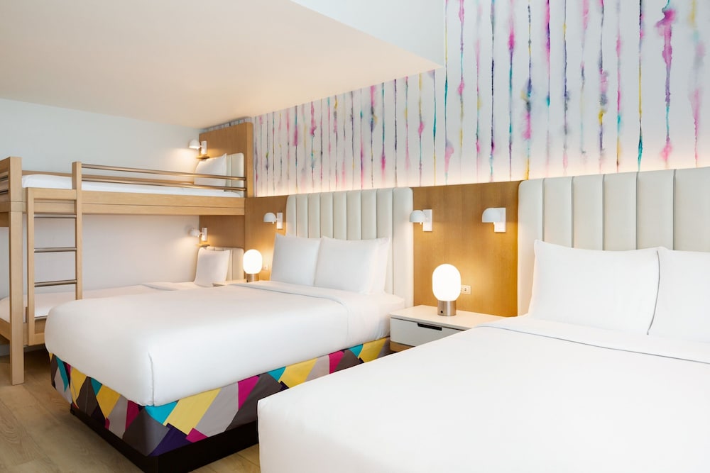 Room, Multiple Beds - Photo 1