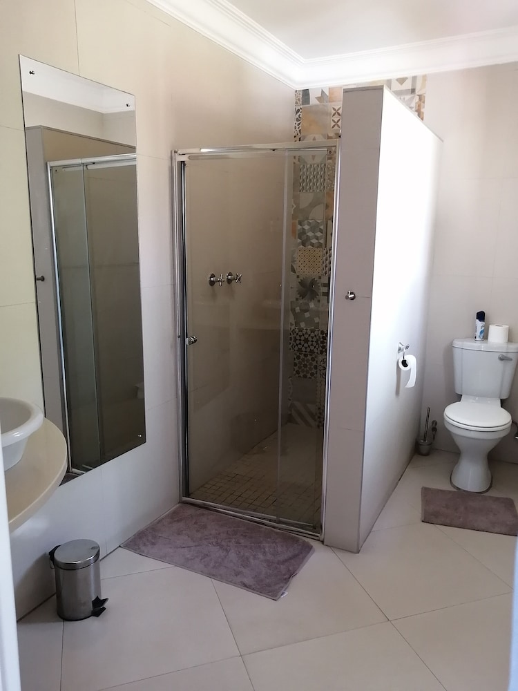 Family Room, 1 Bedroom photo 3