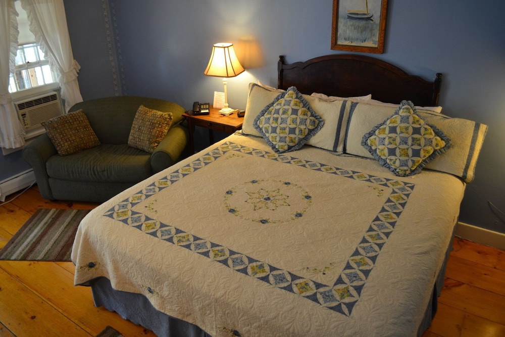 Woodbury Room photo 1