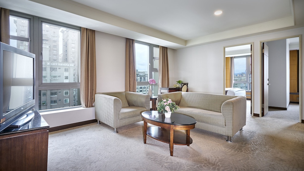 Standard Business Suite(2RT) photo 1