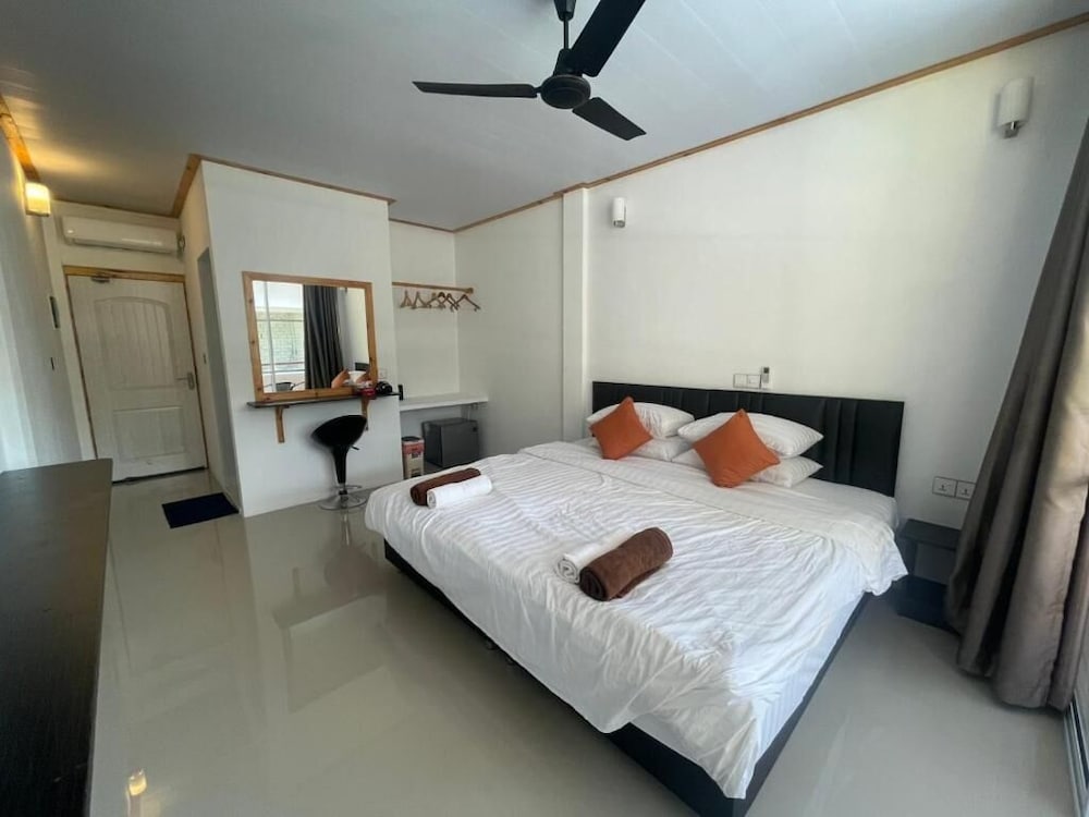 Deluxe Double Room, Garden View photo 3