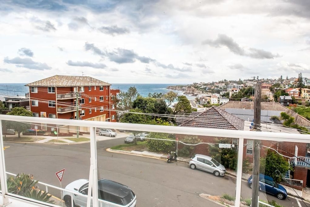 House, 3 Bedrooms, Ocean View, Beachside photo 3