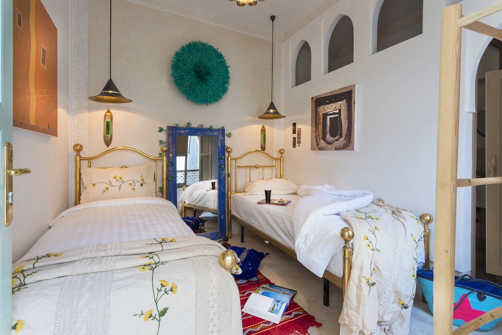 Twin Room (The Green Room)
