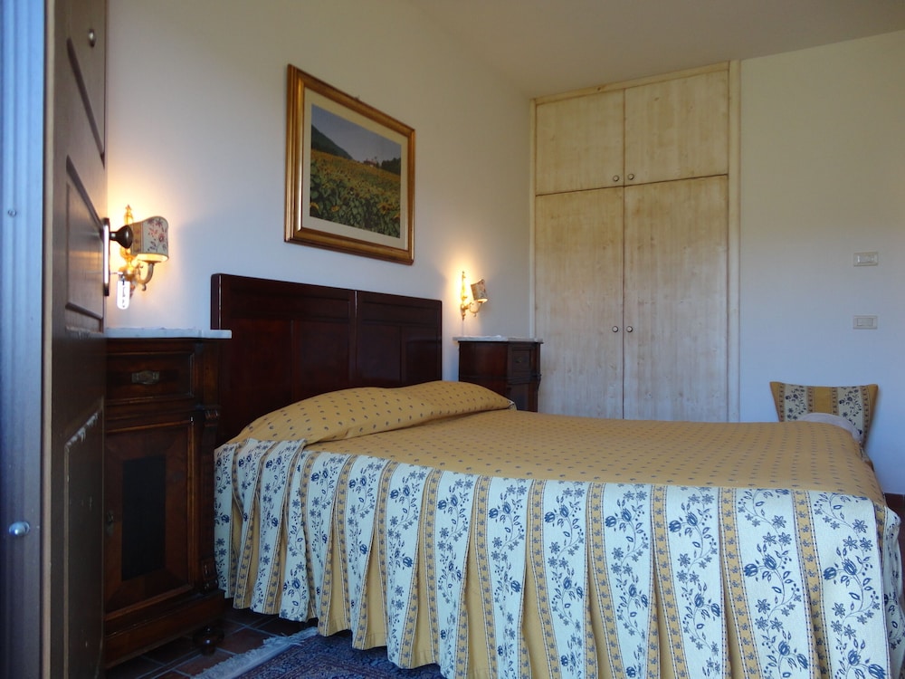 Double Or Twin Room photo 3