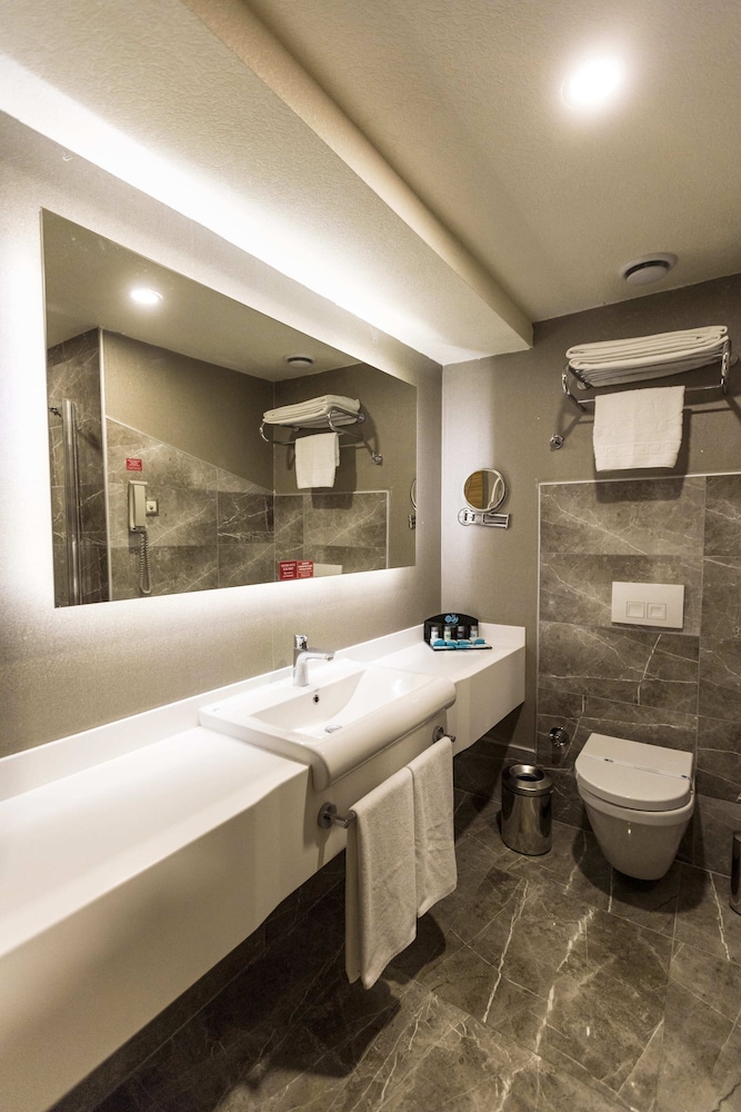 Superior Double or Twin Room, 1 Double Bed with Sofa bed photo 3