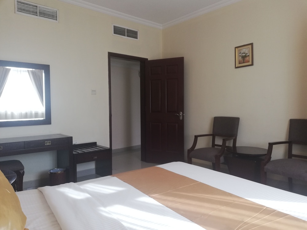 Suite, 2 Bedrooms photo 3
