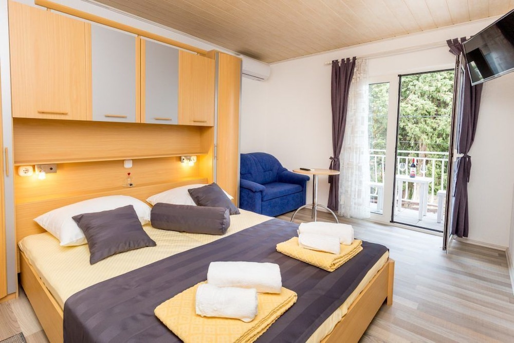 Quadruple Room, Balcony