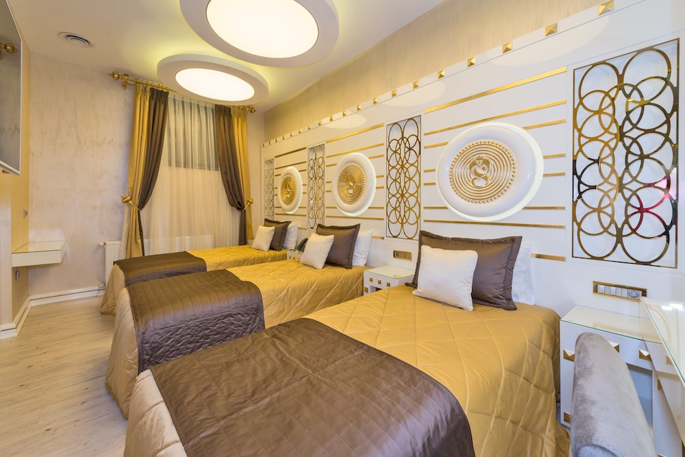 Triple Room (Basement) photo 2