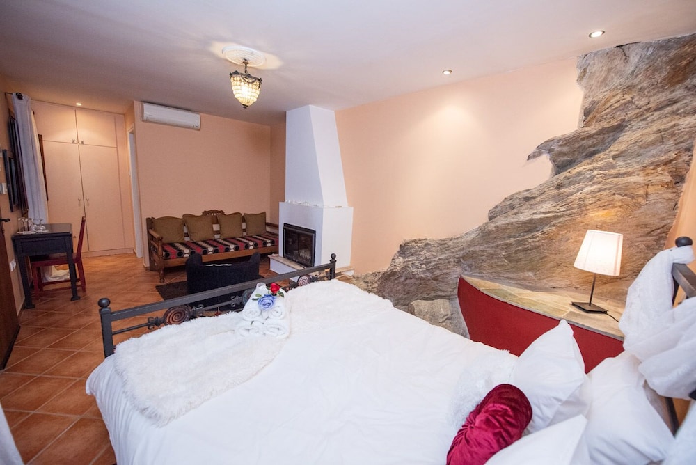 Superior Double Room - Photo 5