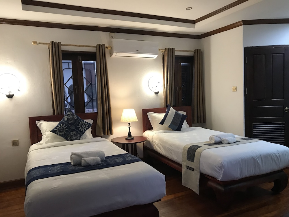Deluxe Twin Room - Photo 11