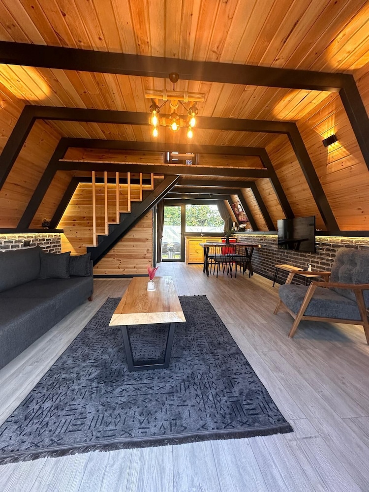 Suite, Mountain View