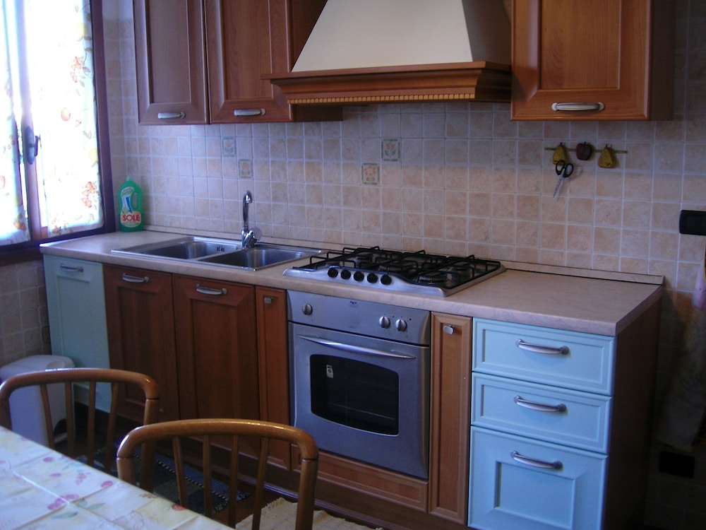 Classic Apartment, 2 Bedrooms photo 2