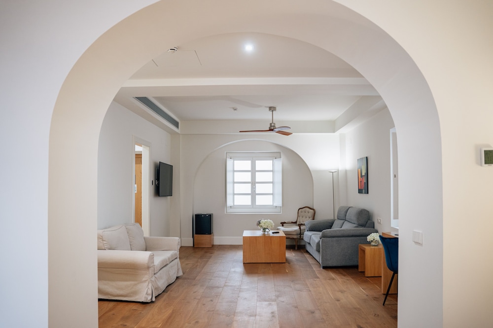 Family Studio Suite - Photo 11