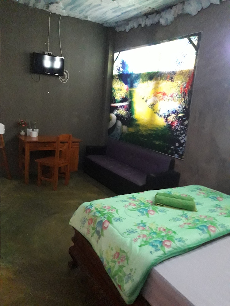 Standard Twin Room With Air-Condition