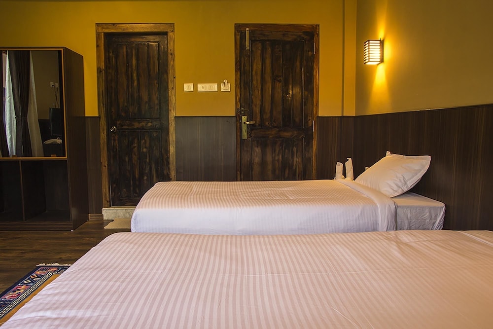 Deluxe Double or Twin Room photo 3