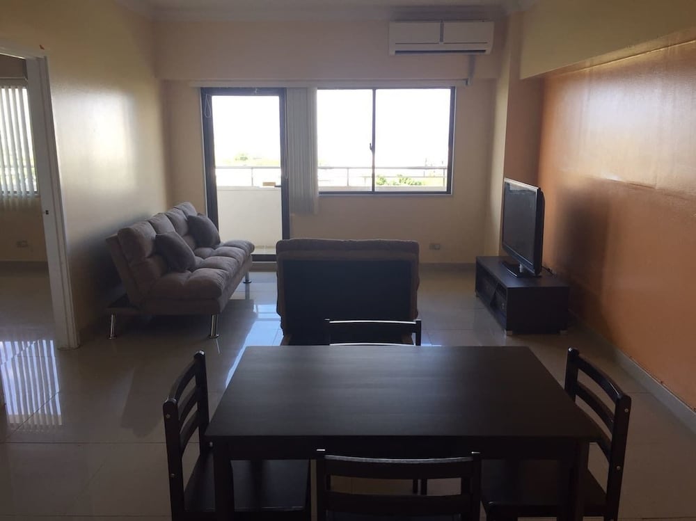 2 Bedroom Bayview Condo, Non Smoking, Room 603