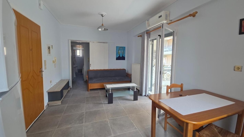 Apartment, 2 Bedrooms, Smoking, Balcony