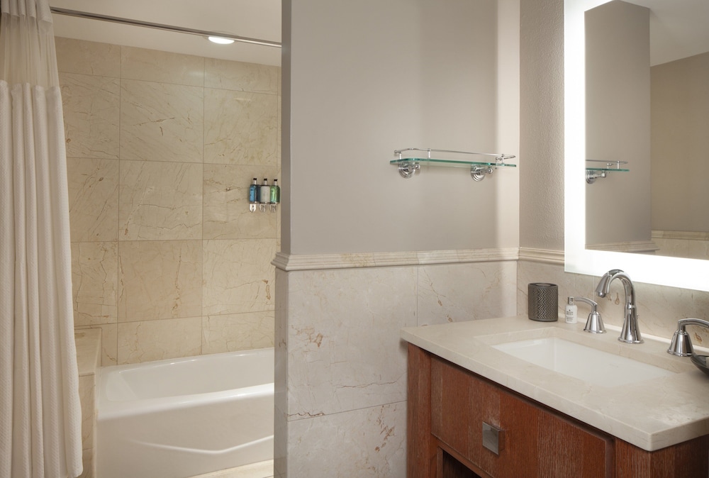 Deluxe Suite, Oceanfront