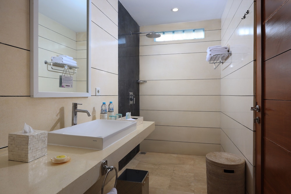 Domestic Promo (KTP/KITAS/Residence Permit Holder Only) - Deluxe Double or Twin Room