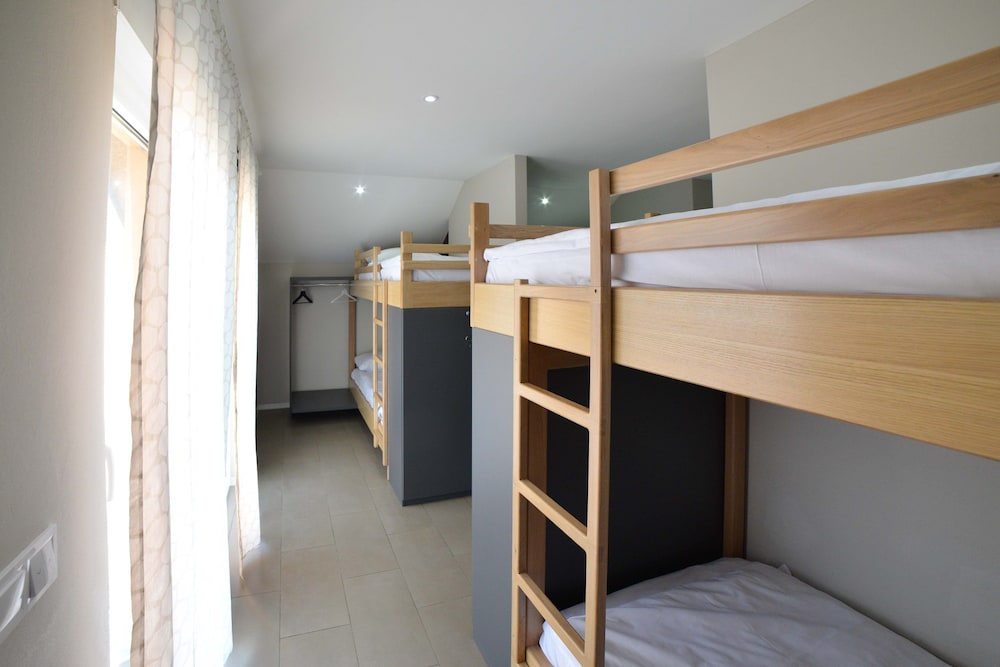 Shared Dormitory, Mixed Dorm (1 Bed) photo 1