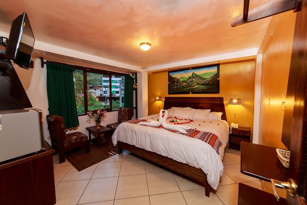 Superior Double Room, 1 King Bed, Bathtub, River View photo 1