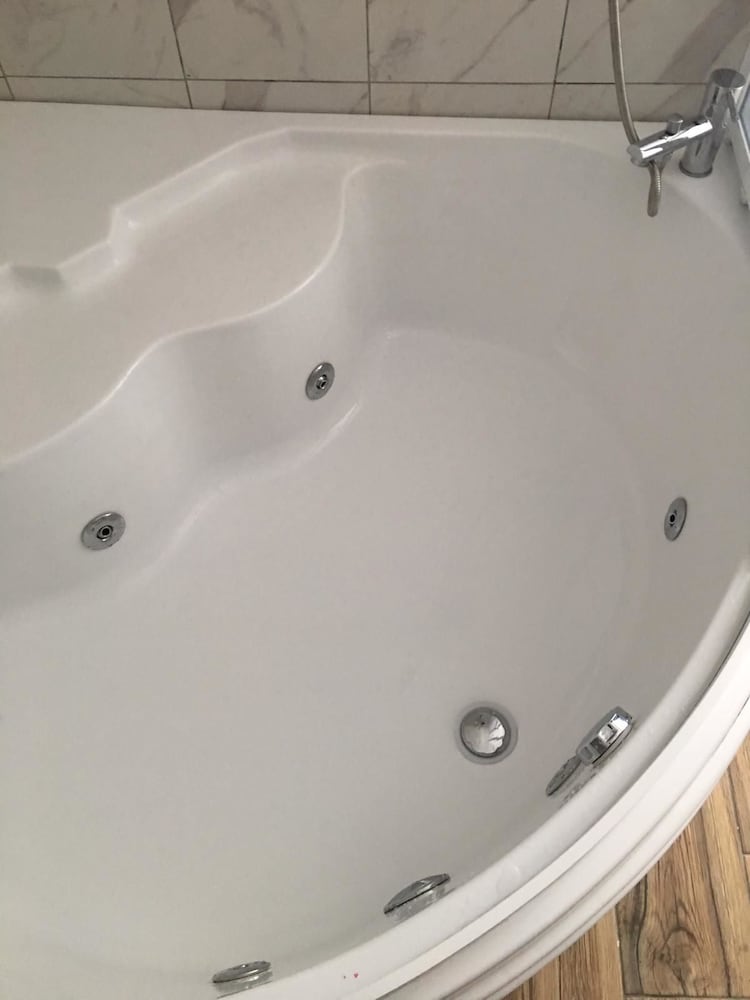 Apartment, 2 Bedrooms, Jetted Tub photo 3