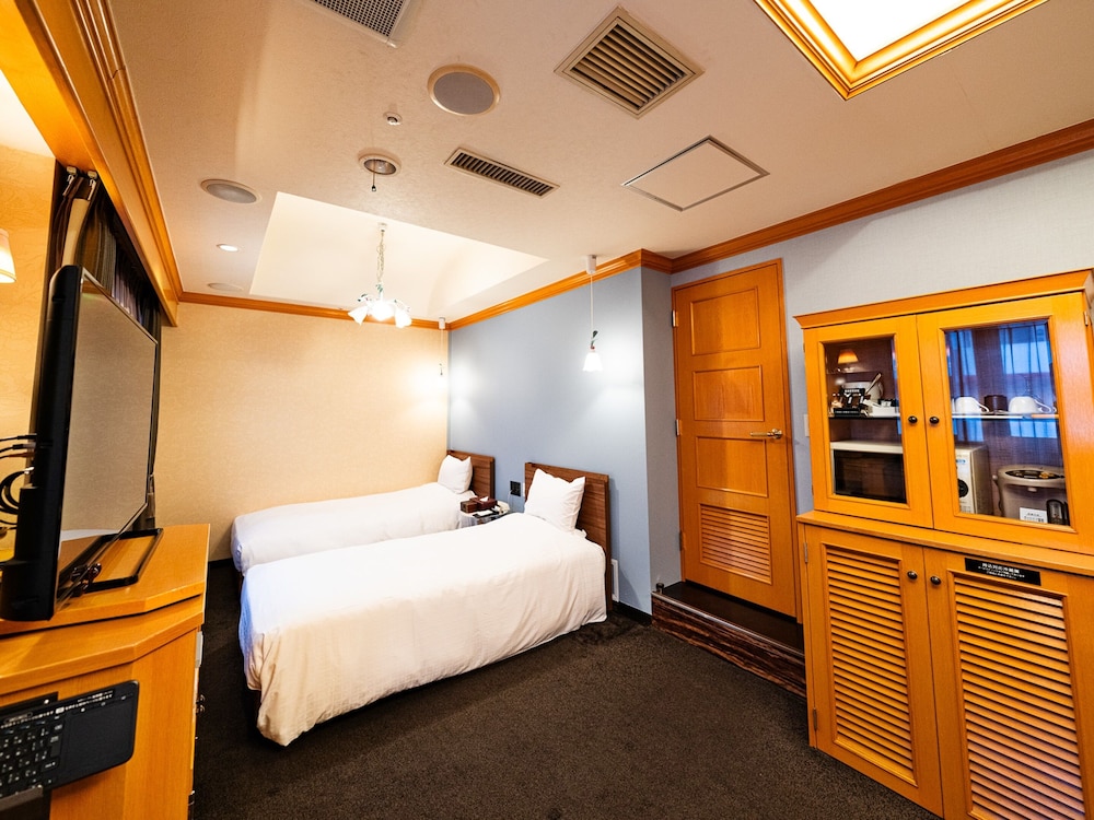 Junior Twin Room, Smoking - Photo 3