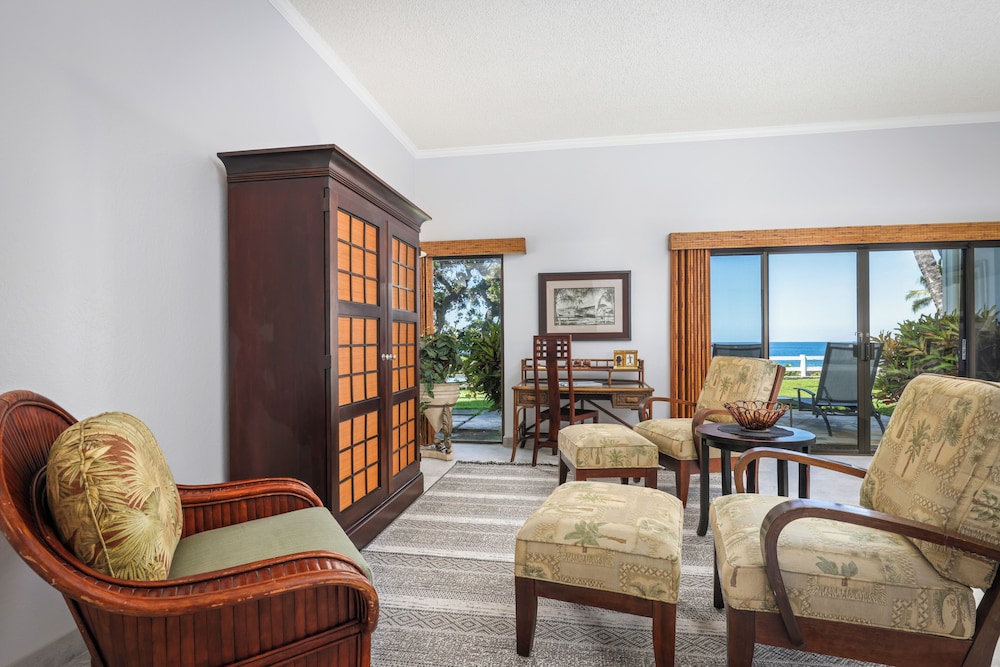 Room, 3 Bedrooms, Oceanfront (Unit 108, 3Bath) photo 2